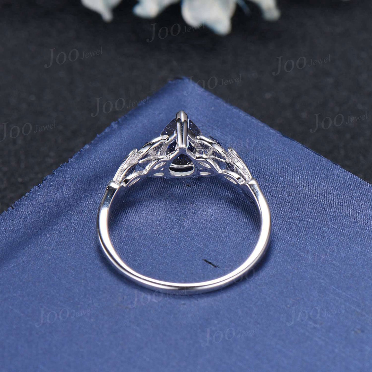 Unique Filigree Design Butterfly Engagement Ring Women 1.25ct Pear Cut Galaxy Blue Sandstone Rind Blue Goldstone Cluster Wedding Ring Gifts