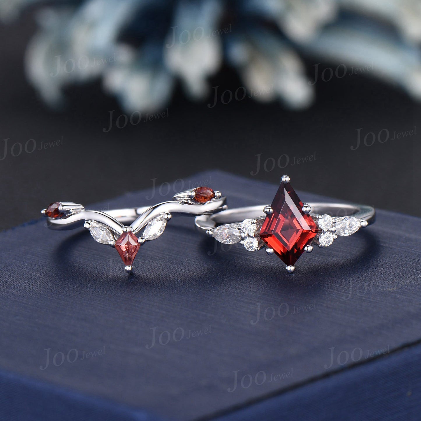 Natural Garnet Moissanite Engagement Ring Set Red Gemstone Kite Ring Set 10K Rose Gold January Birthstone Wedding Ring Vintage Promise Ring