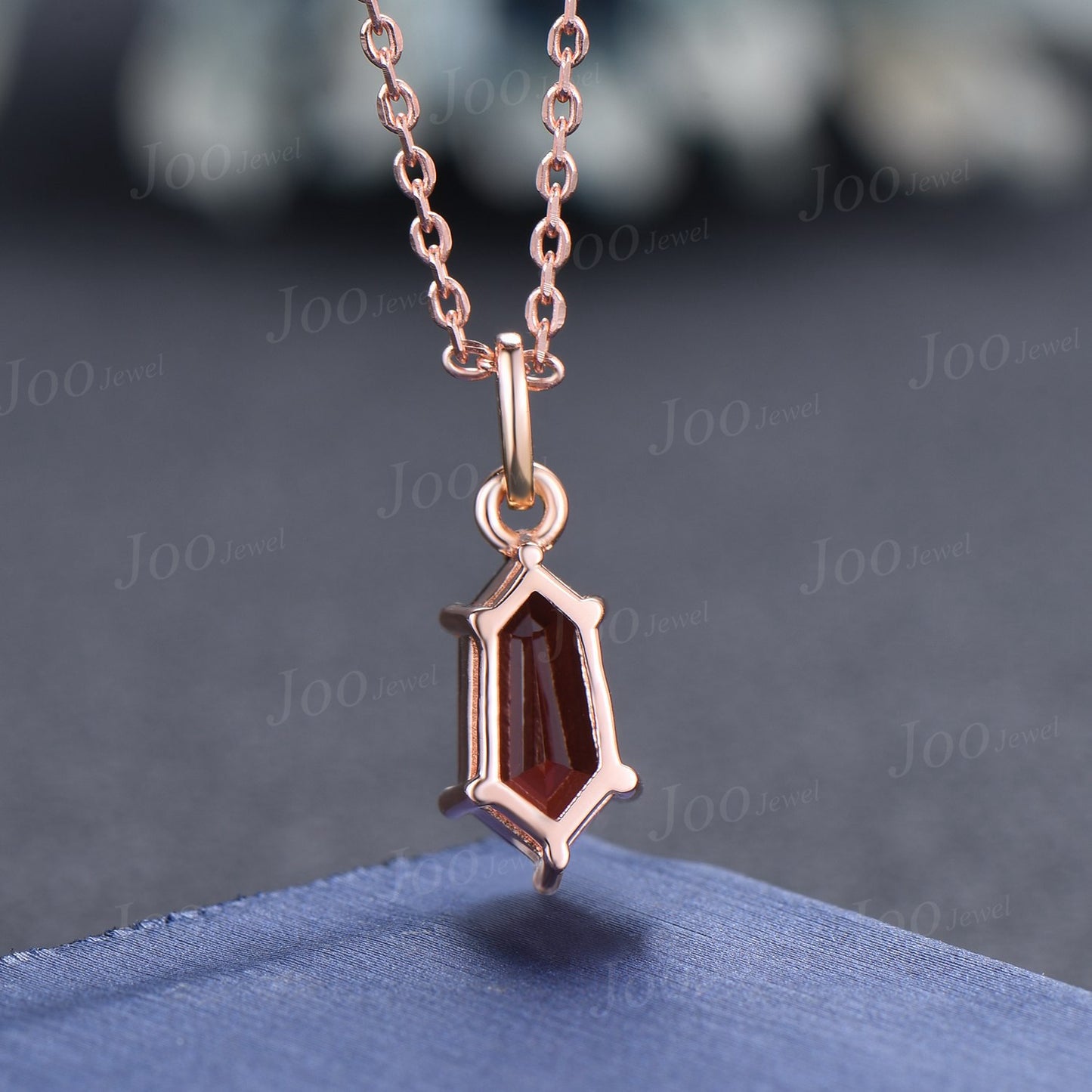 Shield Cut Natural Garnet Pendant Necklace 14k/18k Rose Gold Vintage Unique Dainty Red Gemstone Wedding Pendant For Women Personalized Gifts