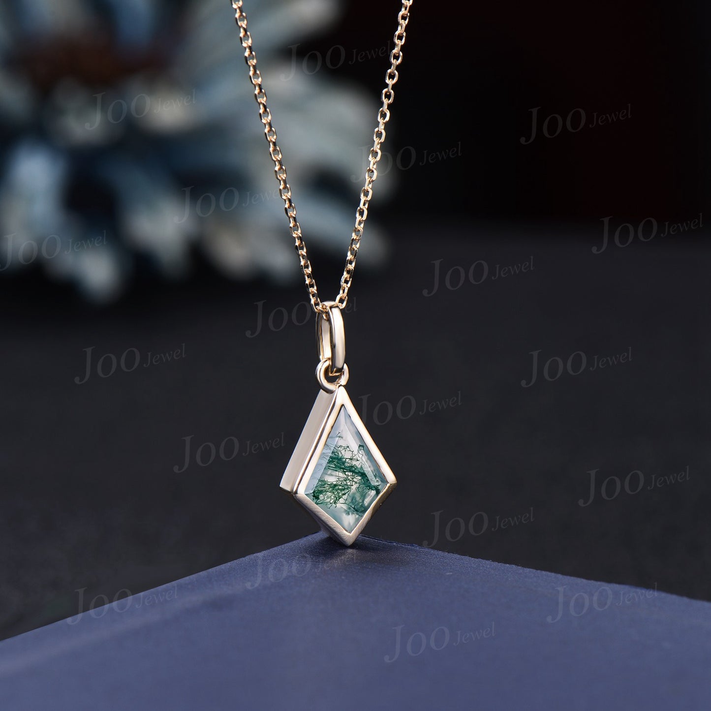 Bezel Set Natural Green Moss Agate Drop Necklace Vintage Kite Shaped Gemstone Pendant 14K Rose Gold Unique Solitaire Bridal Necklace Women