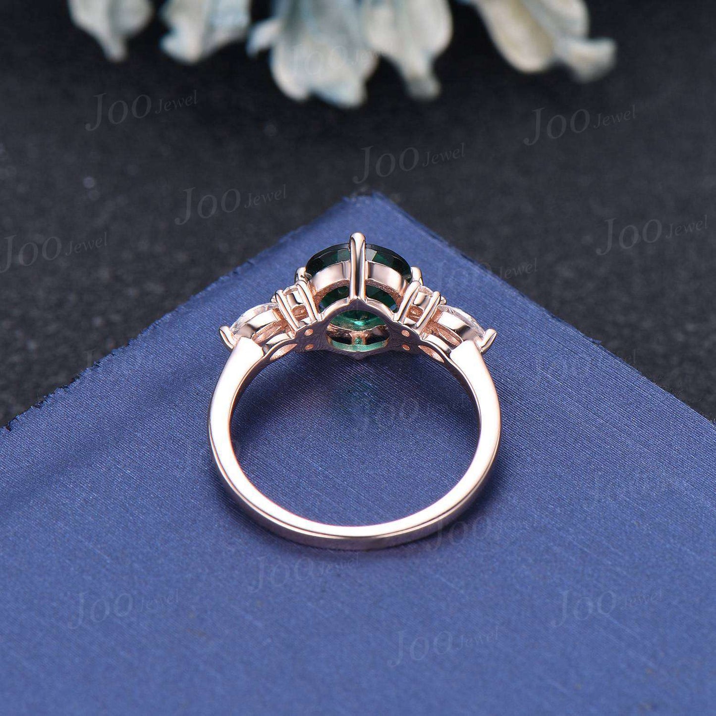 Peekaboo Kitten Cat Engagement Ring Vintage 1.2ct Round Cut Green Emerald Moissanite Promise Wedding Ring May Birthstone Gifts for Cat Lover