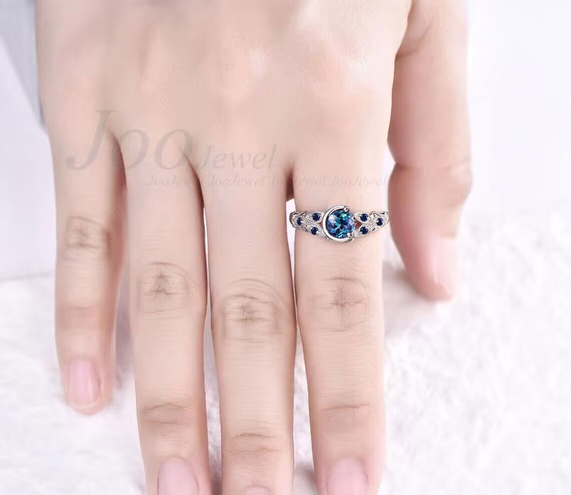 Round Cut Color-Change Alexandrite Ring Sterling Silver Moon Engagement Ring Filigree Butterfly Design Blue Sandstone Bridal Ring For Women
