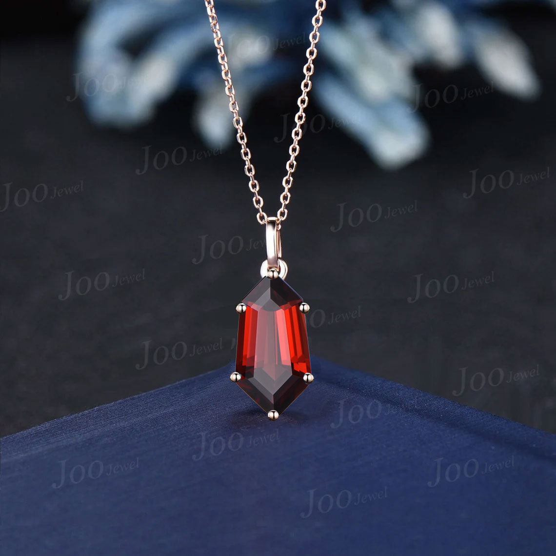Shield Cut Natural Garnet Pendant Necklace 14k/18k Rose Gold Vintage Unique Dainty Red Gemstone Wedding Pendant For Women Personalized Gifts