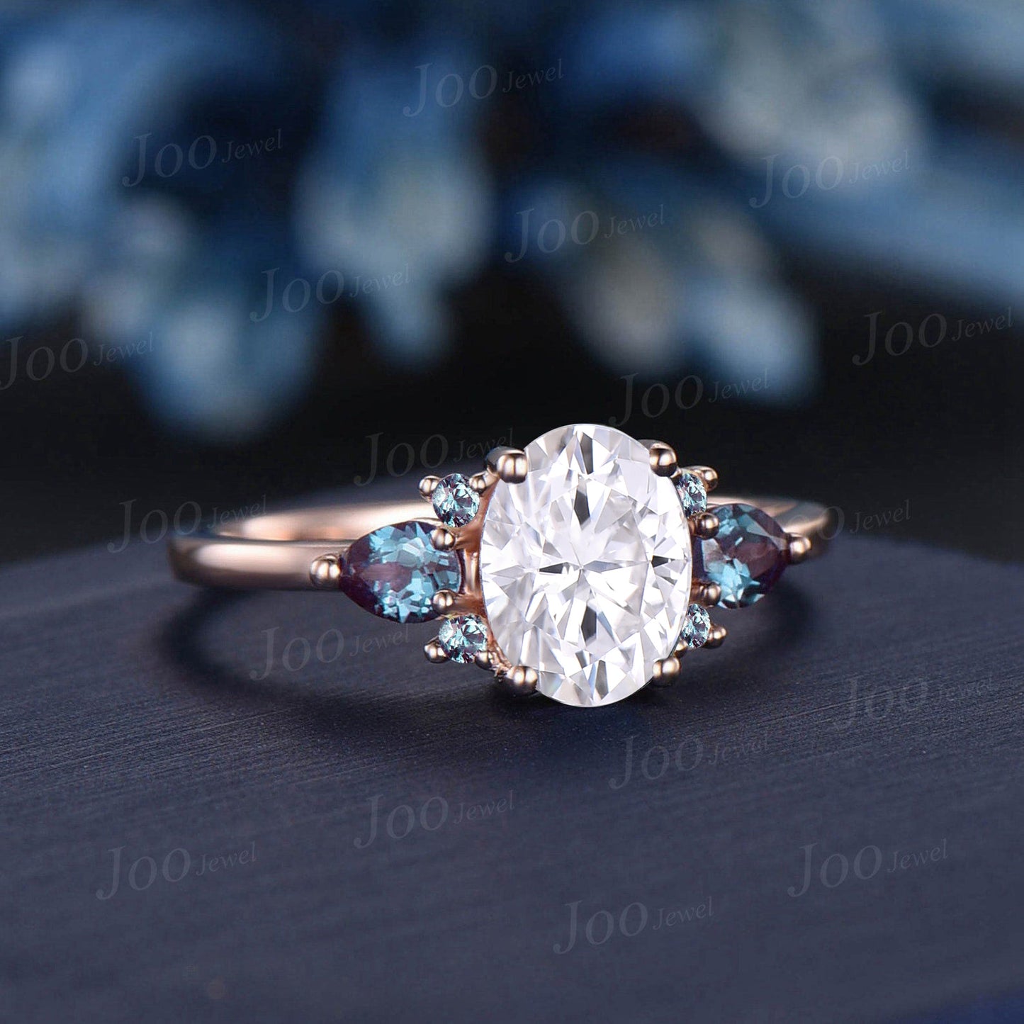 1.5ct Oval Moissanite Engagement Ring 14K Rose Gold Vintage Color-Change Alexandrite Wedding Ring Unique Anniversary/Proposal Gifts Fiancée