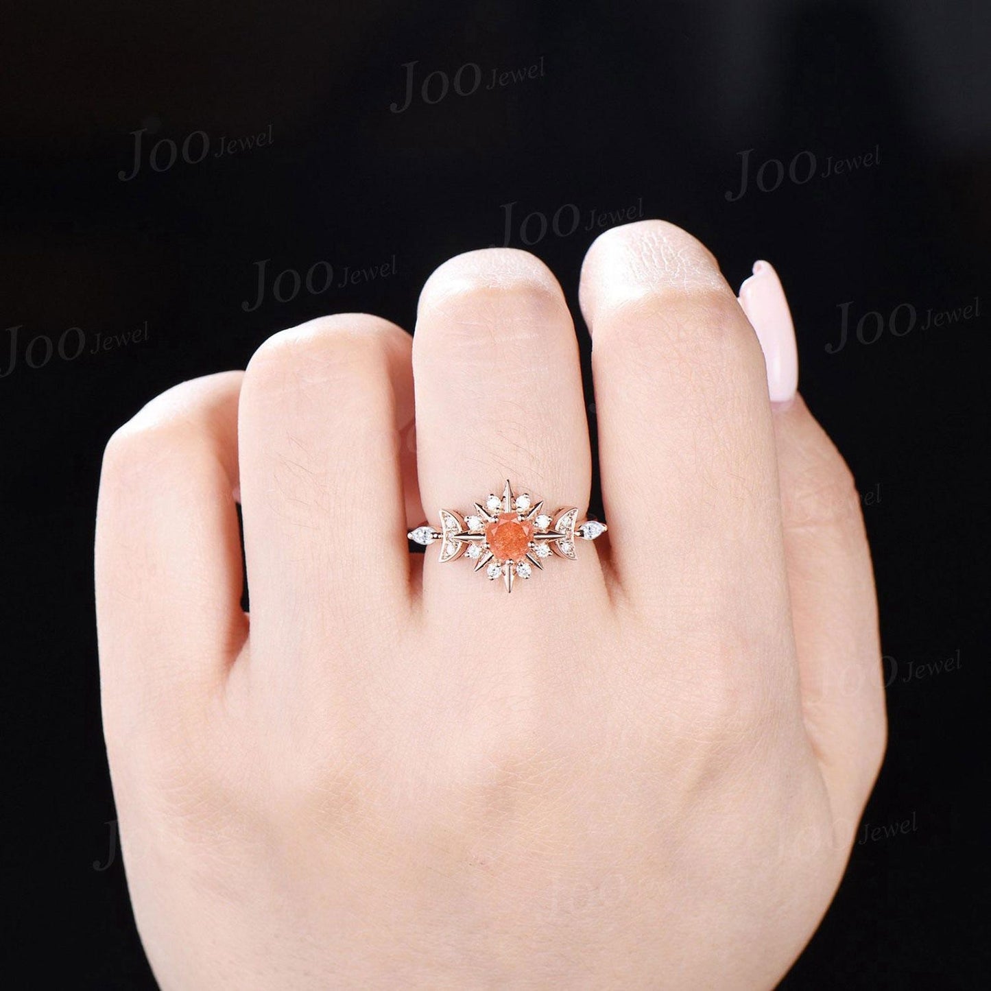 Round Cut Nature Sunstone Ring Sun Engagement Ring Orange Gemstone Jewelry Starburst Moon Ring for Women Unique Healing Stone Ring Gifts