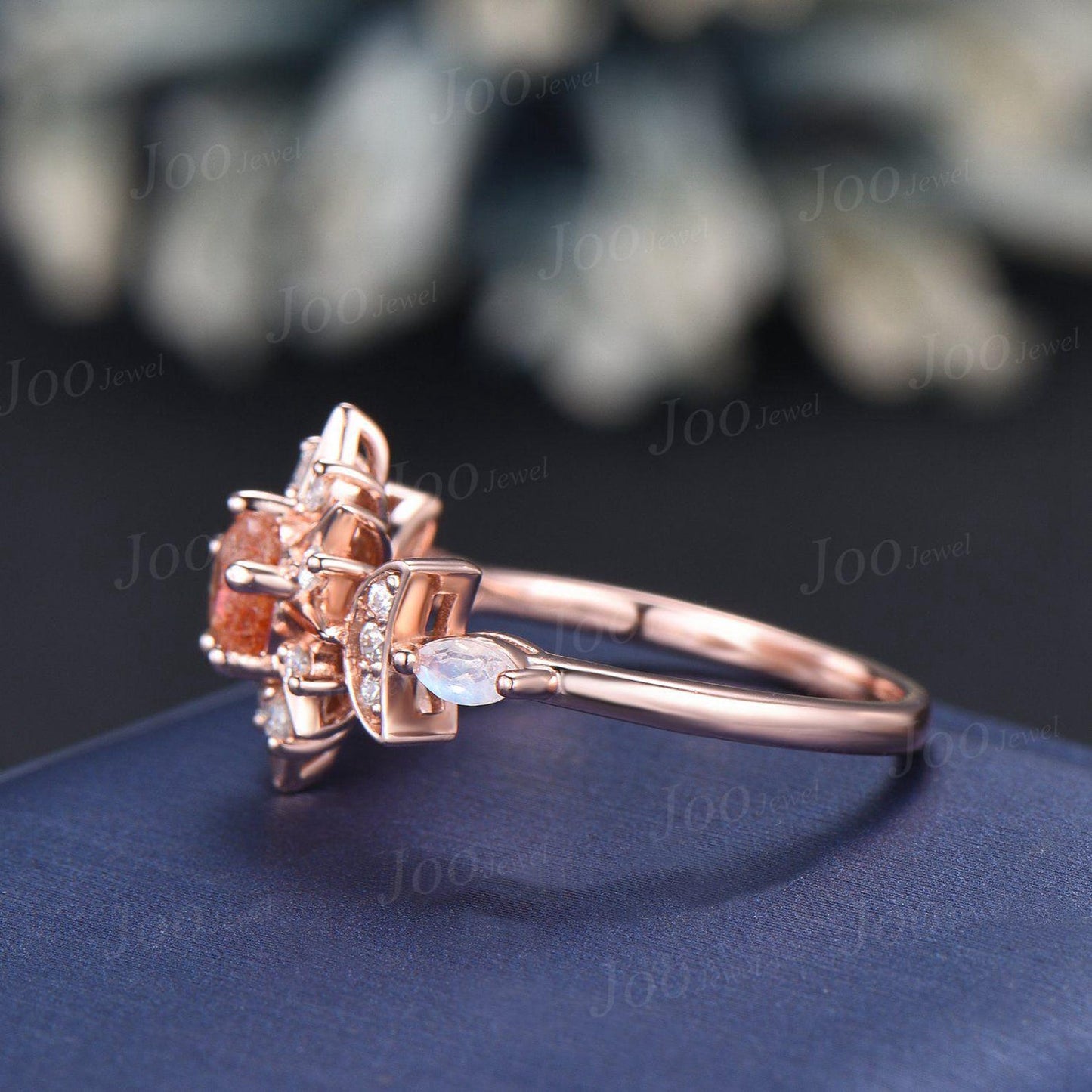 Round Cut Nature Sunstone Ring Sun Engagement Ring Orange Gemstone Jewelry Starburst Moon Ring for Women Unique Healing Stone Ring Gifts