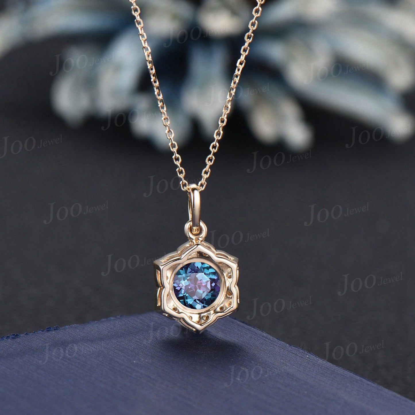 Flower Alexandrite Pendant Solid Gold Round Color-Change Alexandrite Halo Moissanite Necklace June Birthstone Birthday/Anniversary Gifts