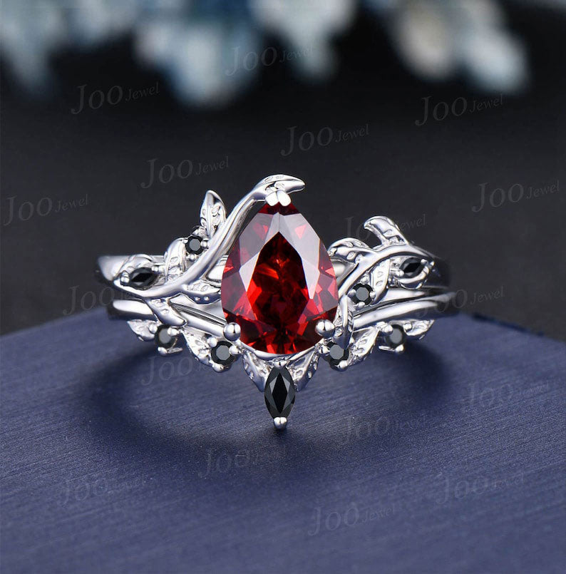 Pear Natural Garnet Engagement Ring Set 14K Rose Gold Antique Black Red Wedding Ring Leaf Nature Inspired Bridal Set January Birthstone Gift