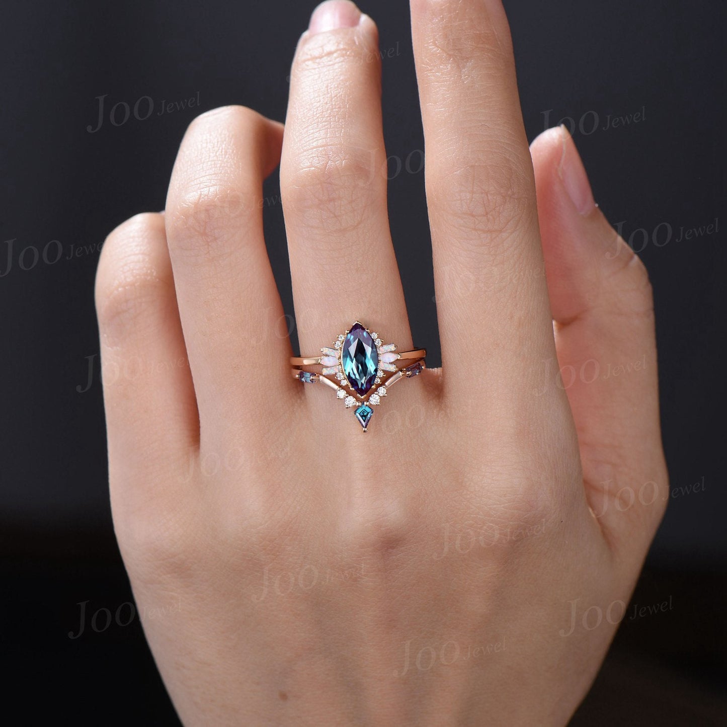 Marquise Cut Color-Change Alexandrite Ring Set Opal Moissanite Cluster Engagement Ring Unique Kite Alexandrite Wedding Ring Anniversary Gift