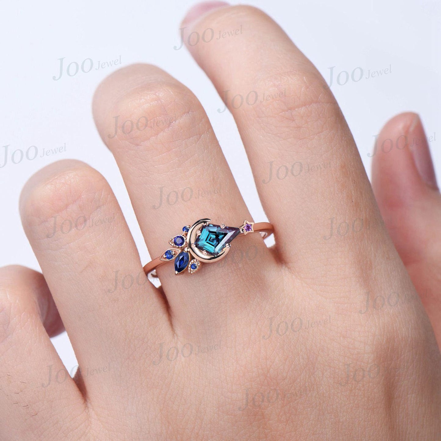 Kite Cut Color-Change Alexandrite Engagement Ring Moon Wedding Ring Cluster Blue Sapphire Amethyst Ring Unique Personalized Promise Rings