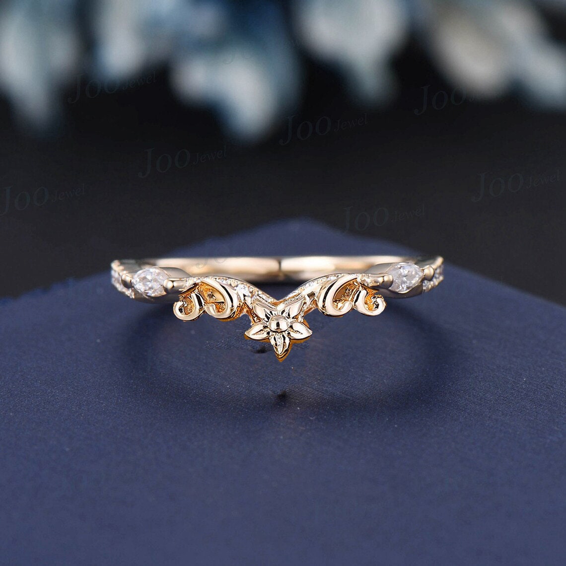 Nature Inspired Moissanite Contour Wedding Band 14K Gold Unique Floral Curved Wedding Ring Twig Vine Stackable Filigree Bridal Promise Ring