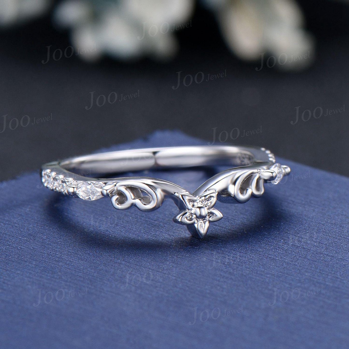 Nature Inspired Moissanite Contour Wedding Band 14K Gold Unique Floral Curved Wedding Ring Twig Vine Stackable Filigree Bridal Promise Ring