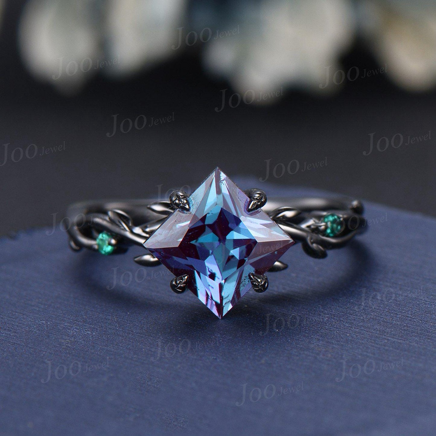 Princess Cut Color-Change Alexandrite Emerald Ring Set Gothic Witchy Black Gold Proposal Ring June Birthstone Bridal Set Anniversary Gifts