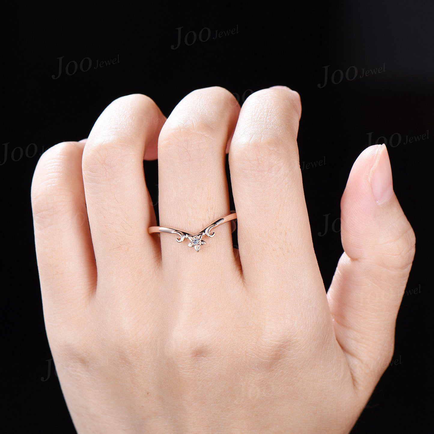 Nature Inspired Band Alexandrite Contour Wedding Band Rose Gold Unique Floral Curved Wedding Ring Twig Vine Stackable Bridal Promise Ring