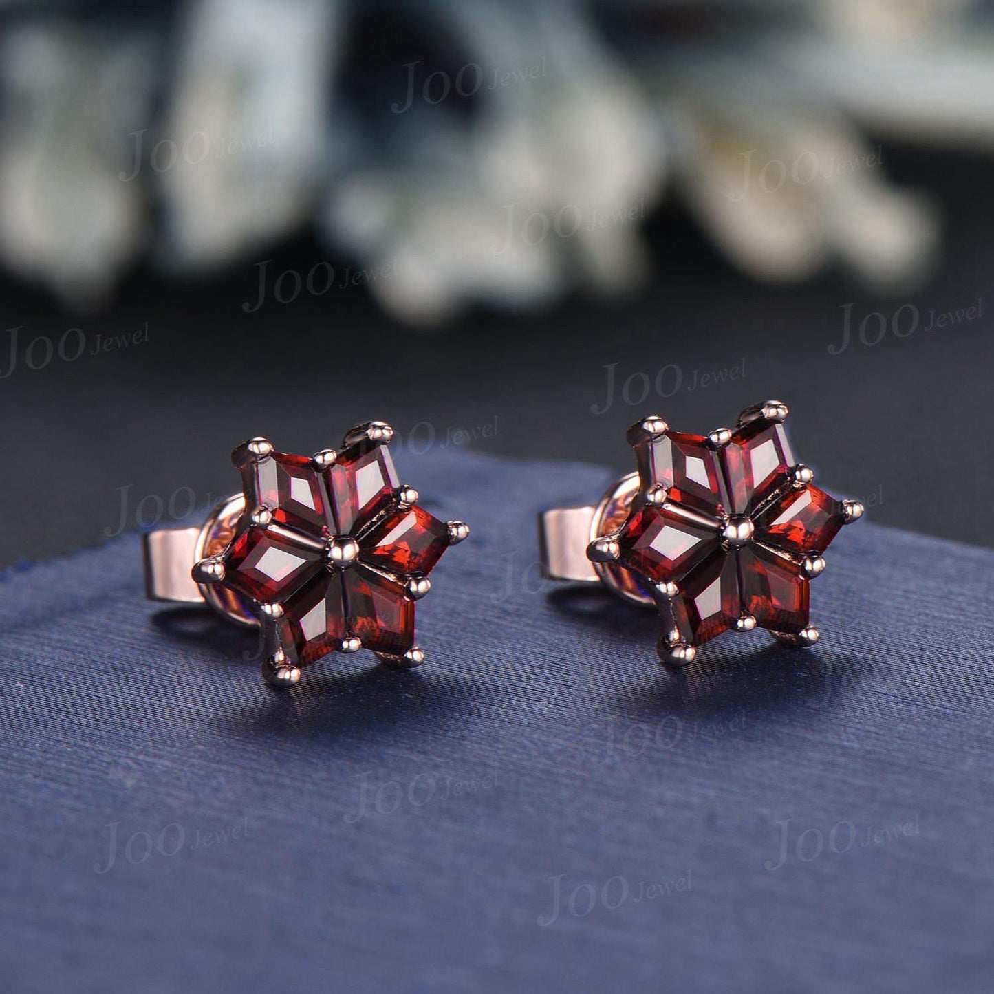 Natural Garnet Stud Flower Earrings Vintage Sterling Silver Snowflake Earrings Kite Cut Garnet Gemstone Earrings for Women Christmas Earring