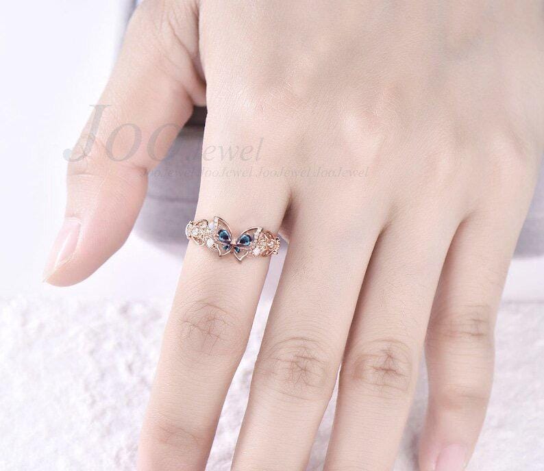 Pear Cut Alexandrite Butterfly Engagement Ring 14K Solid Rose Gold Fairytale Wedding Rings Filigree Milgrain Moissanite Opal Ring for Women