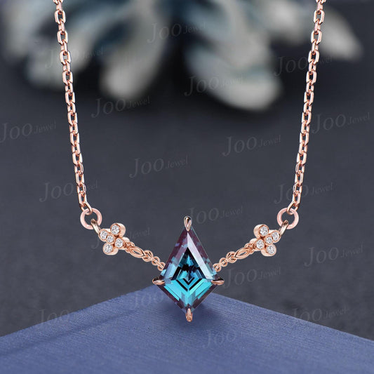 Kite Cut Color-Change Alexandrite Necklace Solid 14k/18k Rose Gold Vintage Personalized Smile Pendant for Women Anniversary Birthday Gifts