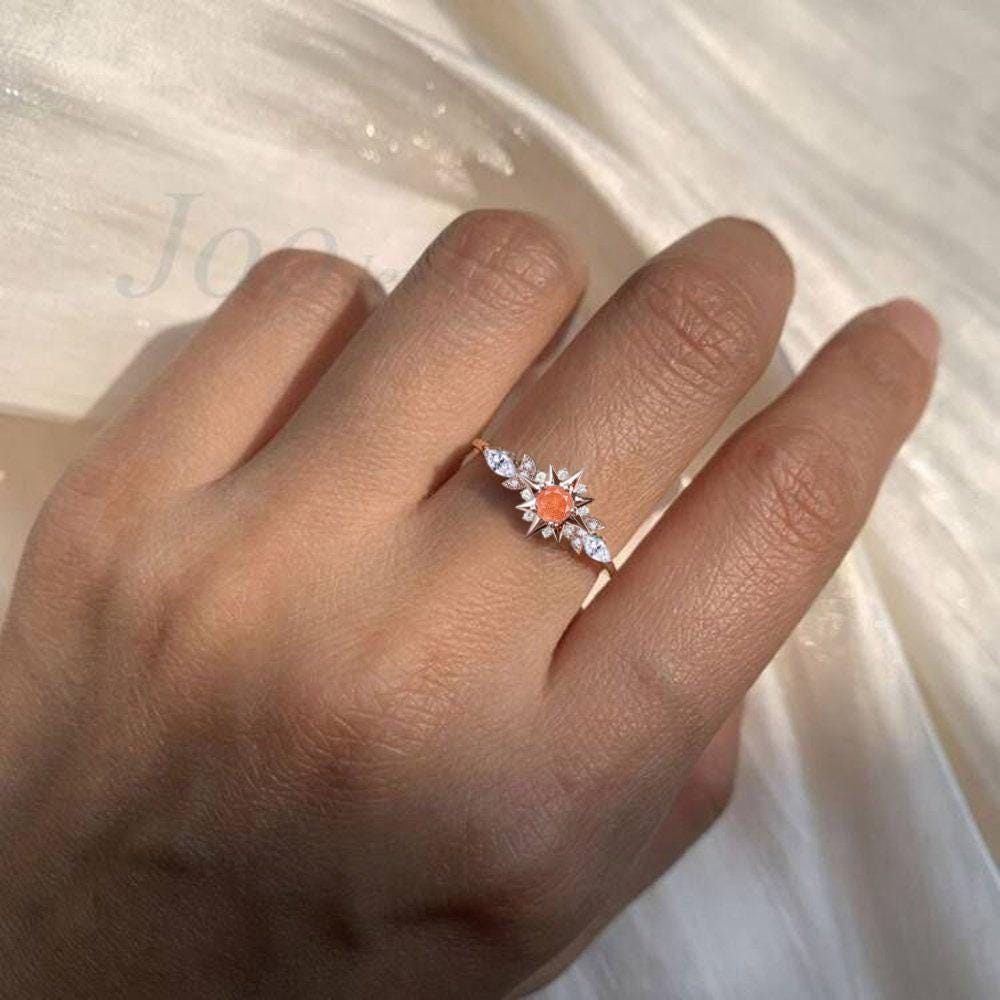 Round Cut Nature Sunstone Ring Sun Engagement Ring Orange Gemstone Jewelry Starburst Moon Ring for Women Unique Healing Stone Ring Gifts