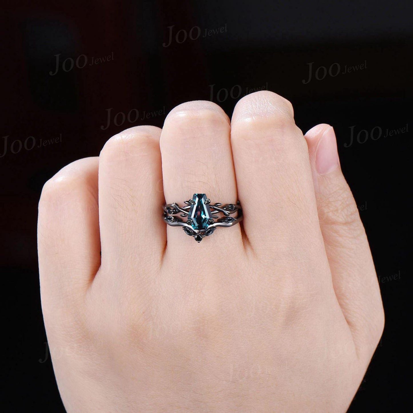Gothic Bridal Ring Coffin Cut Color-Change Alexandrite Moonstone Black Engagement Rings Twig Vine Wedding Ring For Goth Gown Wedding Party
