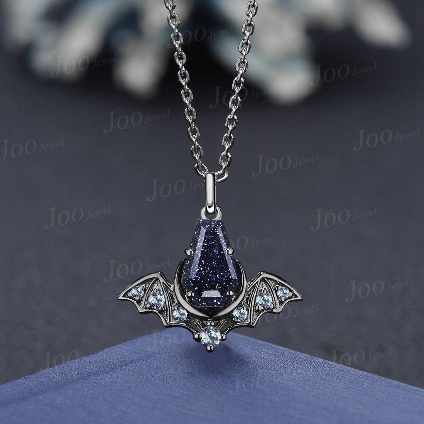 Gothic Blue Sandstone Moon Pendant Necklace Coffin Cut Starry Sky Galaxy Blue Goldstone Amethyst Bat Wing Retro 18K Black Gold Chain Pendant