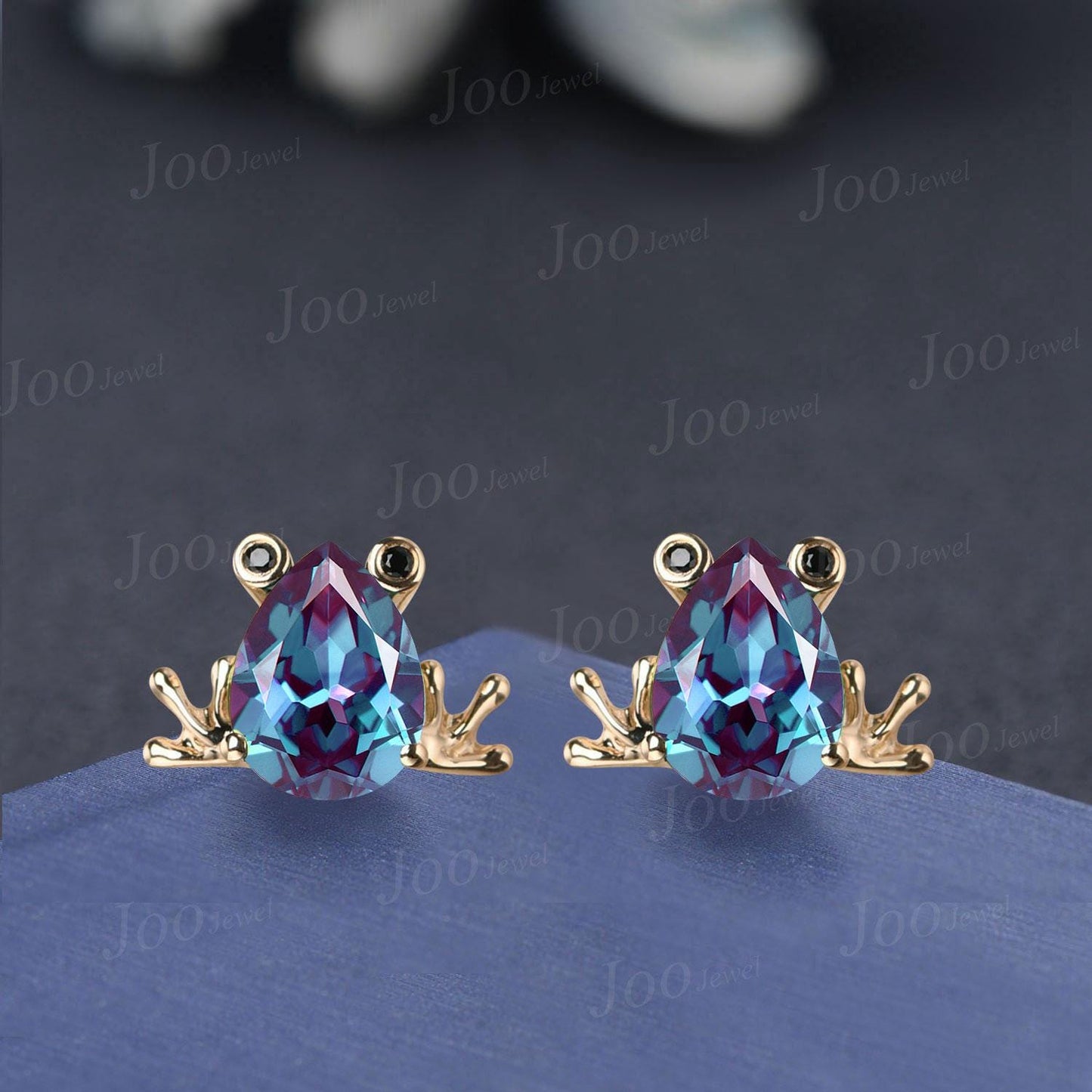 14K Solid Gold Cute Frog Stud Earrings-1.25ct Color-Change Alexandrite Earrings-Pear Alexandrite Studs-Unique Birthday Gift for Women