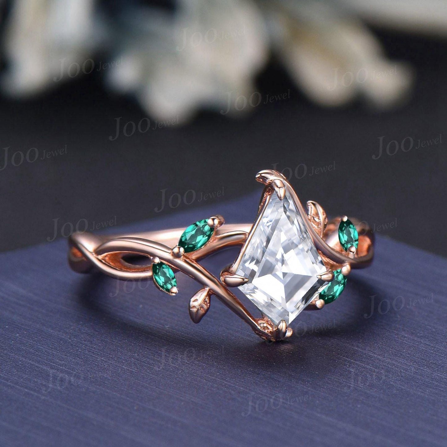 IGI Diamond Engagement Ring 14K Rose Gold Kite Cut Diamond with Emerald Infinity Leaf Wedding Rings for Women Custom VVS D Diamond Ring