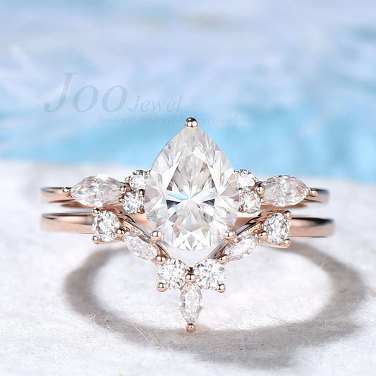 Pear Shaped Moissanite Engagement Ring Sterling Silver Cluster Diamond Engagement Ring Simple Wedding Bridal Set Rose Gold Dainty Jewelry