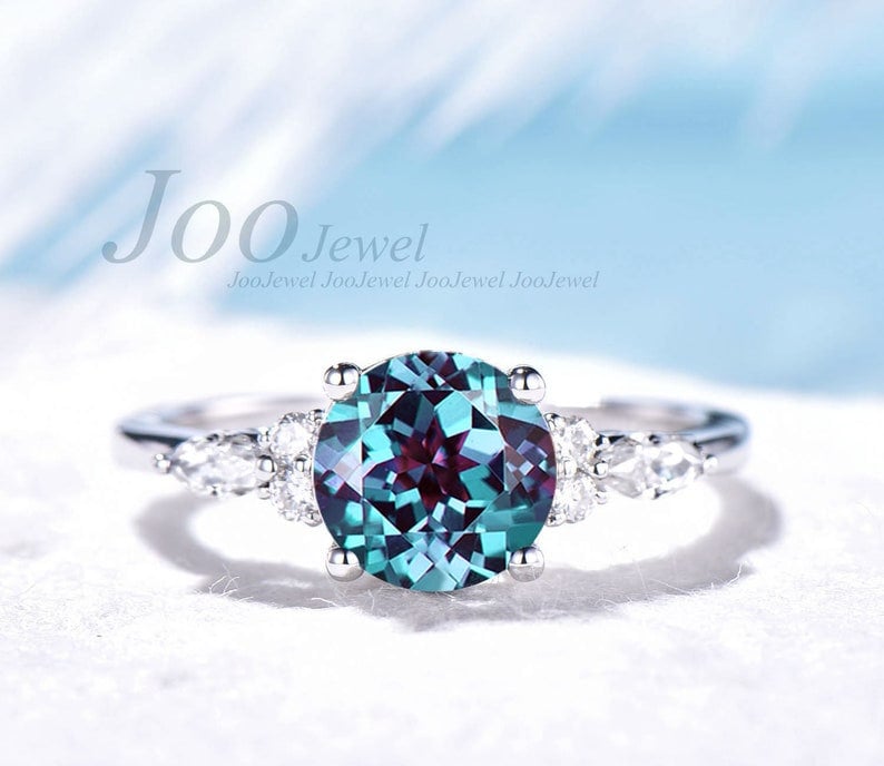 Oval Alexandrite Ring Cluster Engagement Ring Rose Gold Lab Diamond Ring June Birthstone Color Change Stone Wedding Anniversary Jewelry