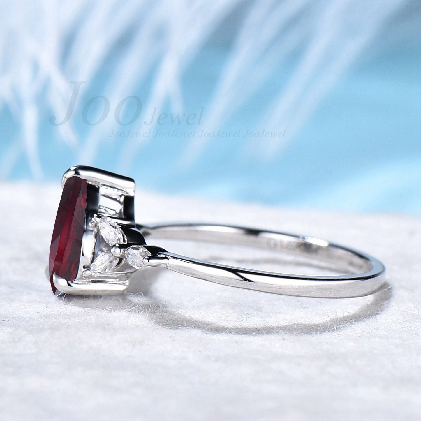 Sterling Silver 1.25ct Pear Shaped Ruby Engagement Ring Vintage Cluster CZ Diamond Ring Anniversary Ring Women July Birthstone Jewelry Gift