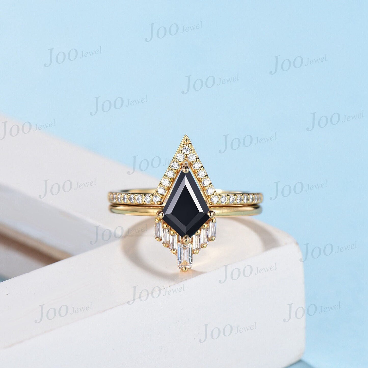 Kite Natural Black Onyx Engagement Ring Set Vintage Kite Ring Set 10K Yellow Gold Unique Gothic Black Bridal Set Art Deco Curve Wedding Band