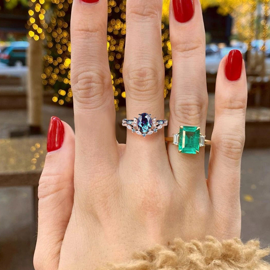 1.5ct Oval Alexandrite Moon Engagement Ring Set 2pcs Rose Gold Celestial Alexandrite Bridal Set Moissanite Alexandrite Curve Wedding Band