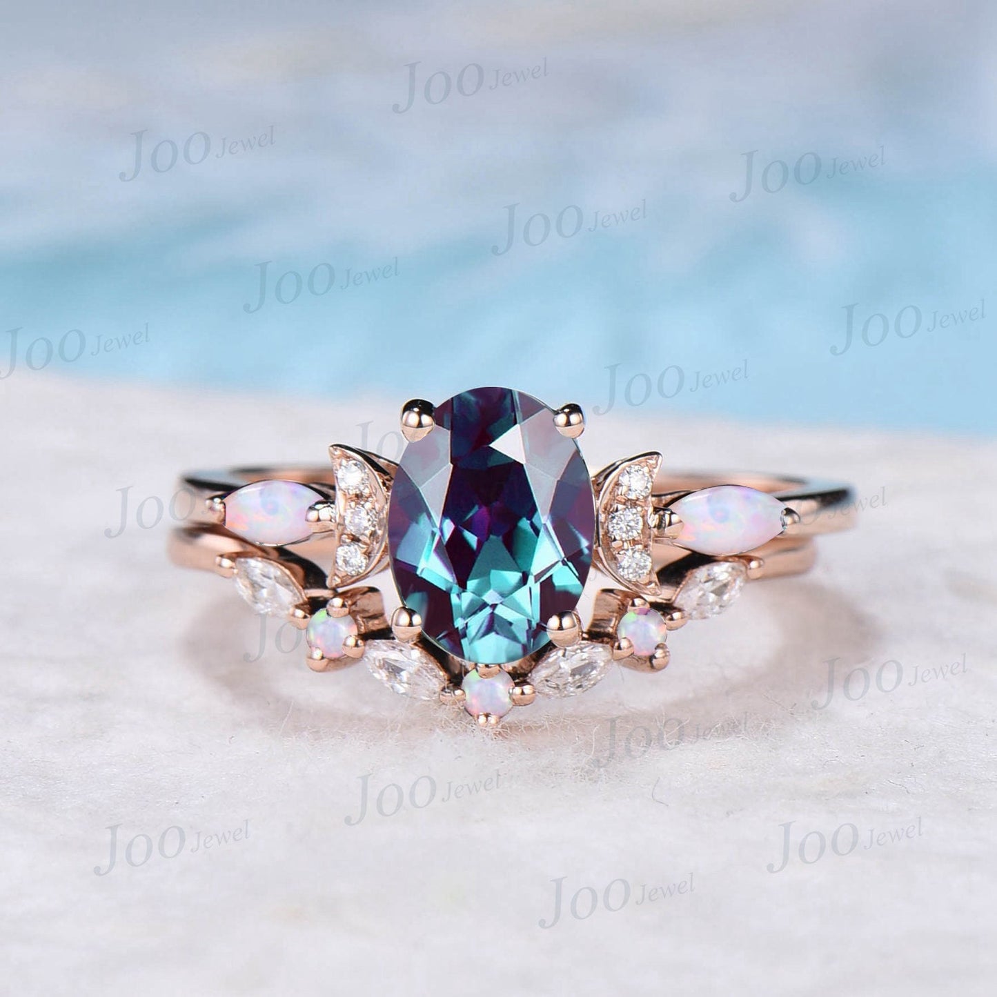 1.5ct Oval Alexandrite Moon Engagement Ring Set 2pcs Rose Gold Celestial Alexandrite Bridal Set Moissanite Alexandrite Curve Wedding Band