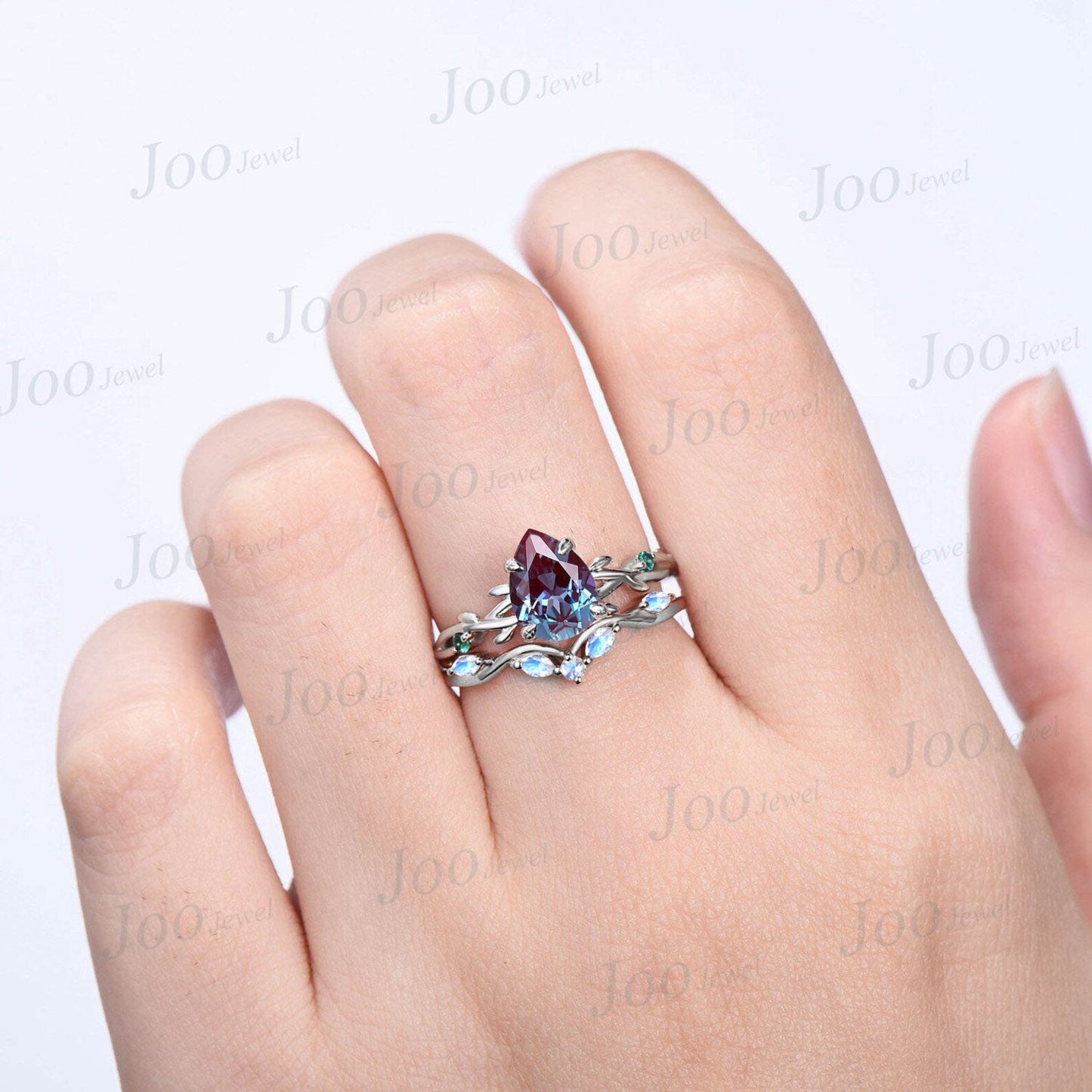 Twig Vine Teardrop Alexandrite Ring Set 1.25ct Nature Color-Change Alexandrite Moonstone Emerald Bridal Set Unique June Birthstone Gifts