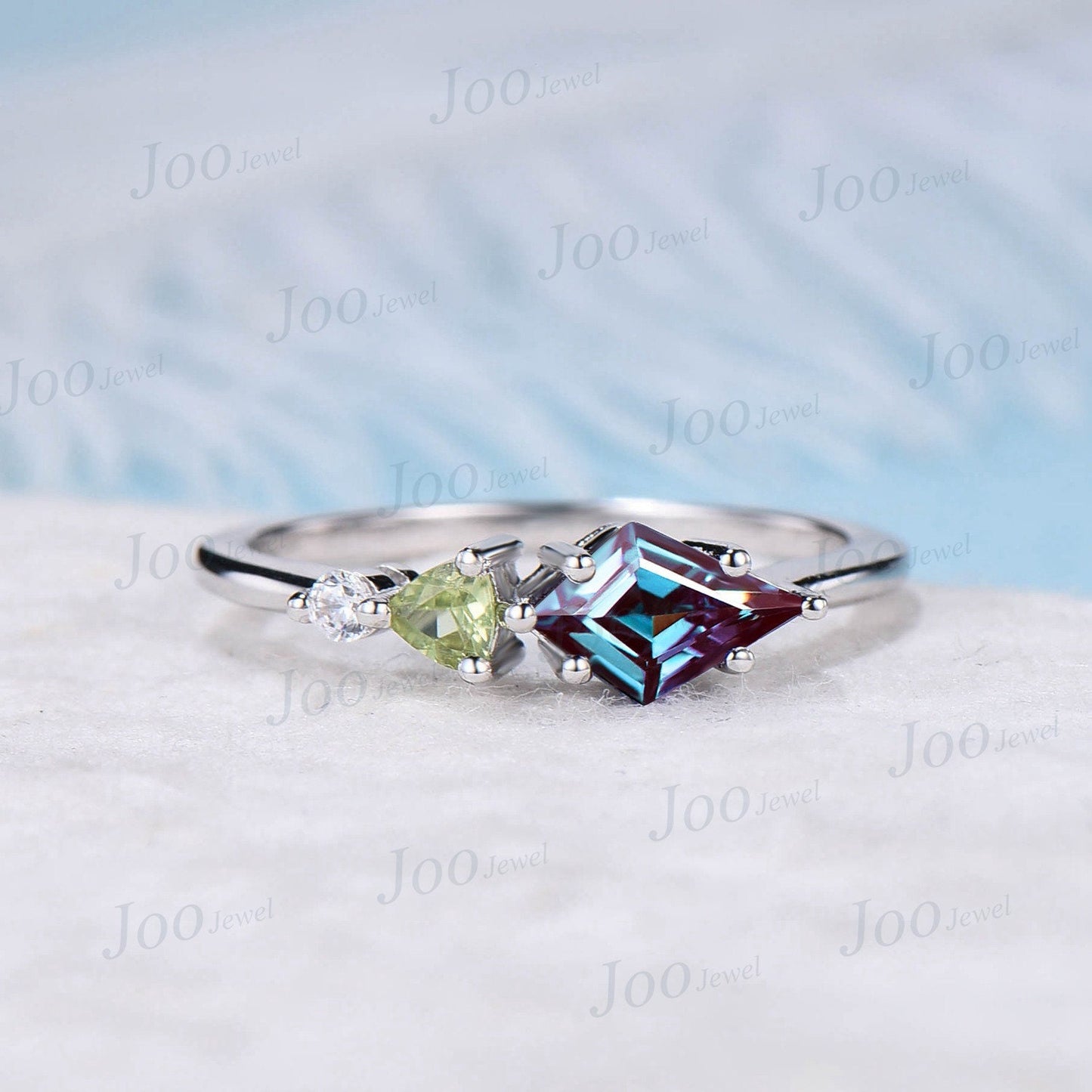 Three Stone Engagement Ring Kite Alexandrite Wedding Ring Vintage Rose Gold Dainty Alexandrite And Peridot Matching Anniversary Promise Ring