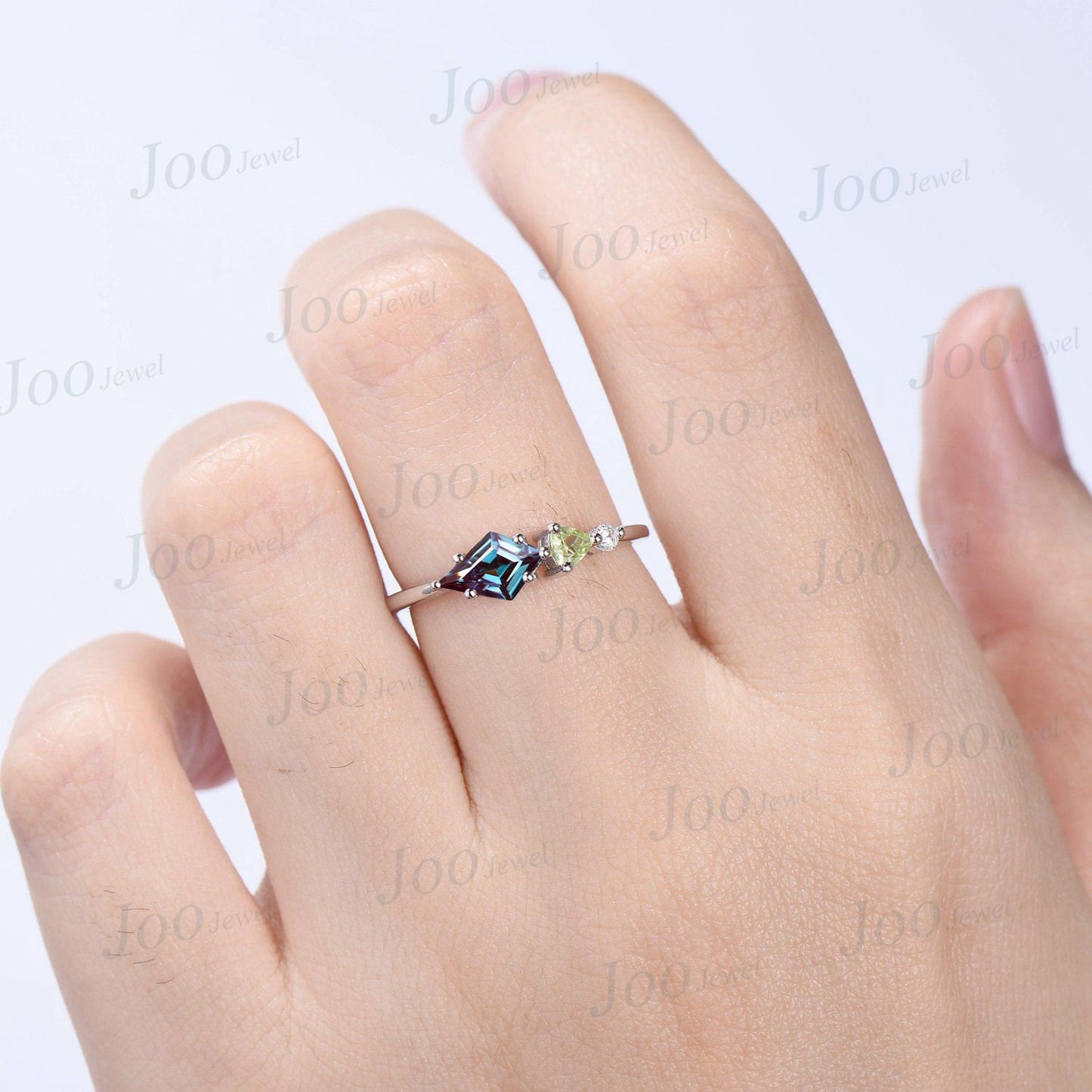 Three Stone Engagement Ring Kite Alexandrite Wedding Ring Vintage Rose Gold Dainty Alexandrite And Peridot Matching Anniversary Promise Ring