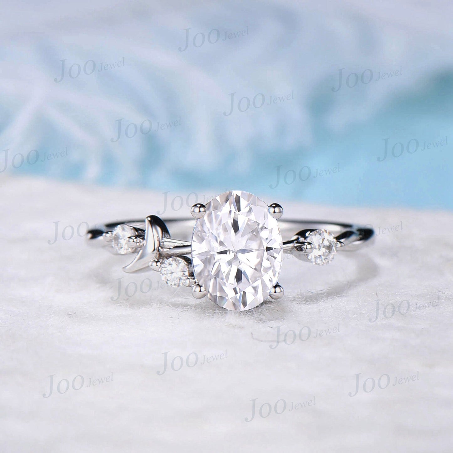Moon Wedding Ring 1.5ct Dainty Oval Cut Moissanite Engagement Ring Crescent Moon Cluster Moissanite Diamond Ring Anniversary Gift for Women