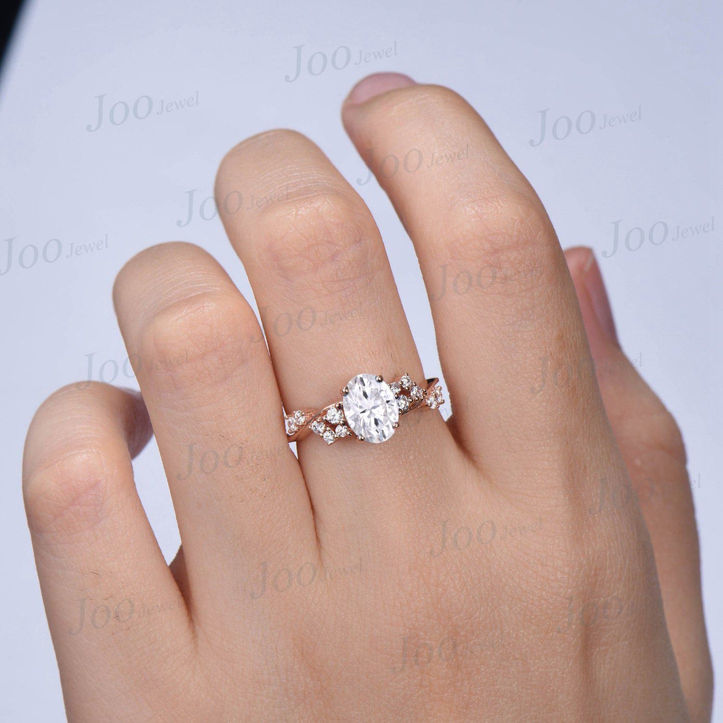 1.5ct Oval Wedding Ring Dainty Moissanite Diamond Cluster Engagement Ring April Birthstone Twist Wedding Ring Unique Anniversary Gift Women