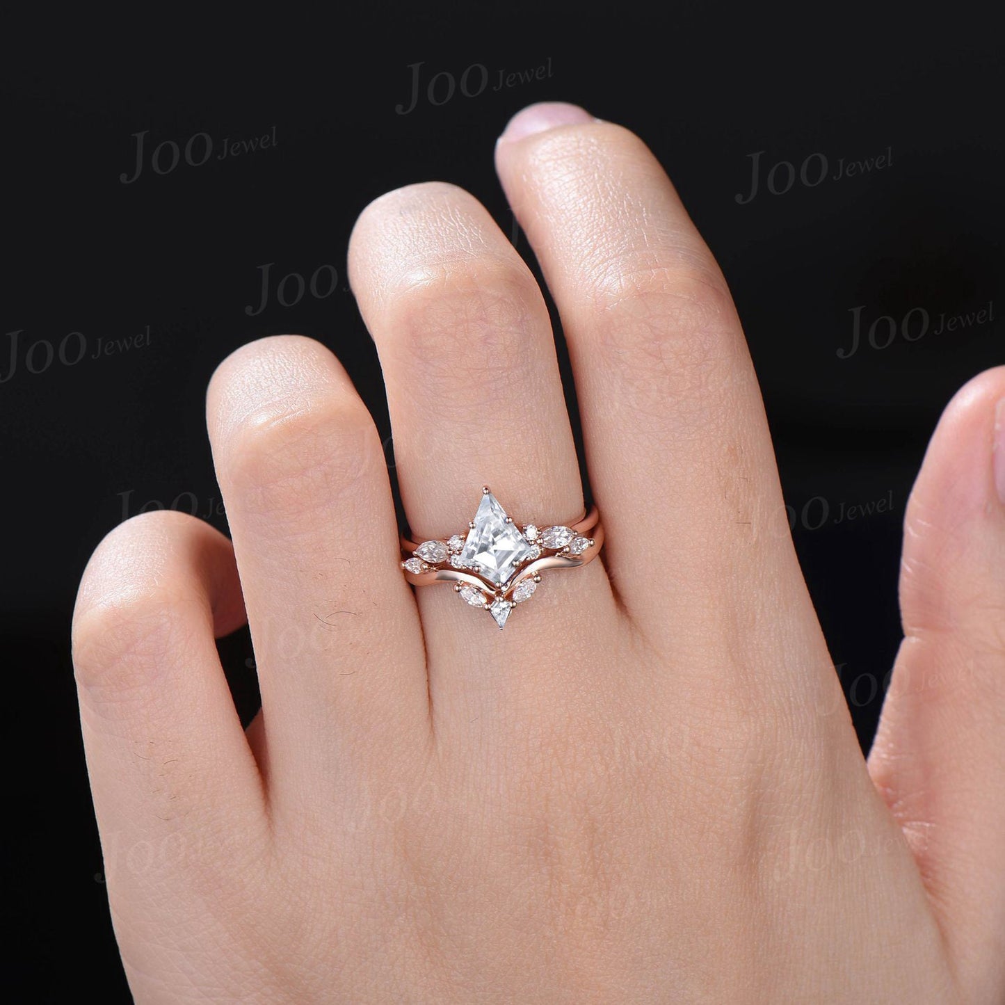 Kite Cut Moissanite Diamond Engagement Ring Set 14K Rose Gold Marquise Moissanite Wedding Bridal Ring Set Unique Anniversary/Promise Gifts