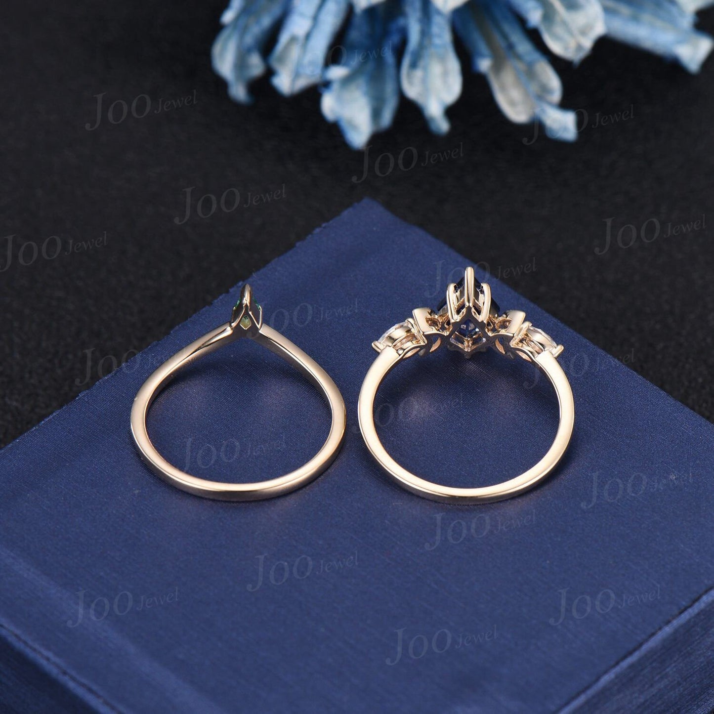 Unique Kite Cut Blue Sapphire Wedding Ring Set 14K Yellow Gold Moissanite Crescent Moon Engagement Ring Green Emerald Wedding Band Women