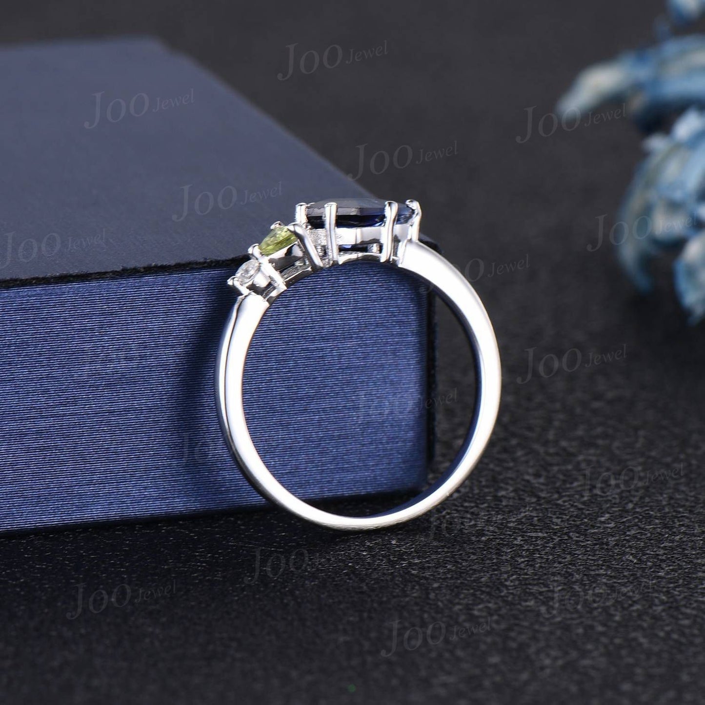 Unique September Birthstone Promise Ring Kite Shaped Blue Sapphire Engagement Rings Peridot Moissanite Three Stone Minimalist Wedding Ring