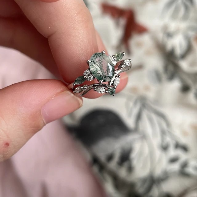 1.5ct Oval Natural Green Moss Agate Engagement Ring Set 10K Rose Gold Cluster Marquise Aquatic Agate Bridal Set Moss Moissanite Wedding Band