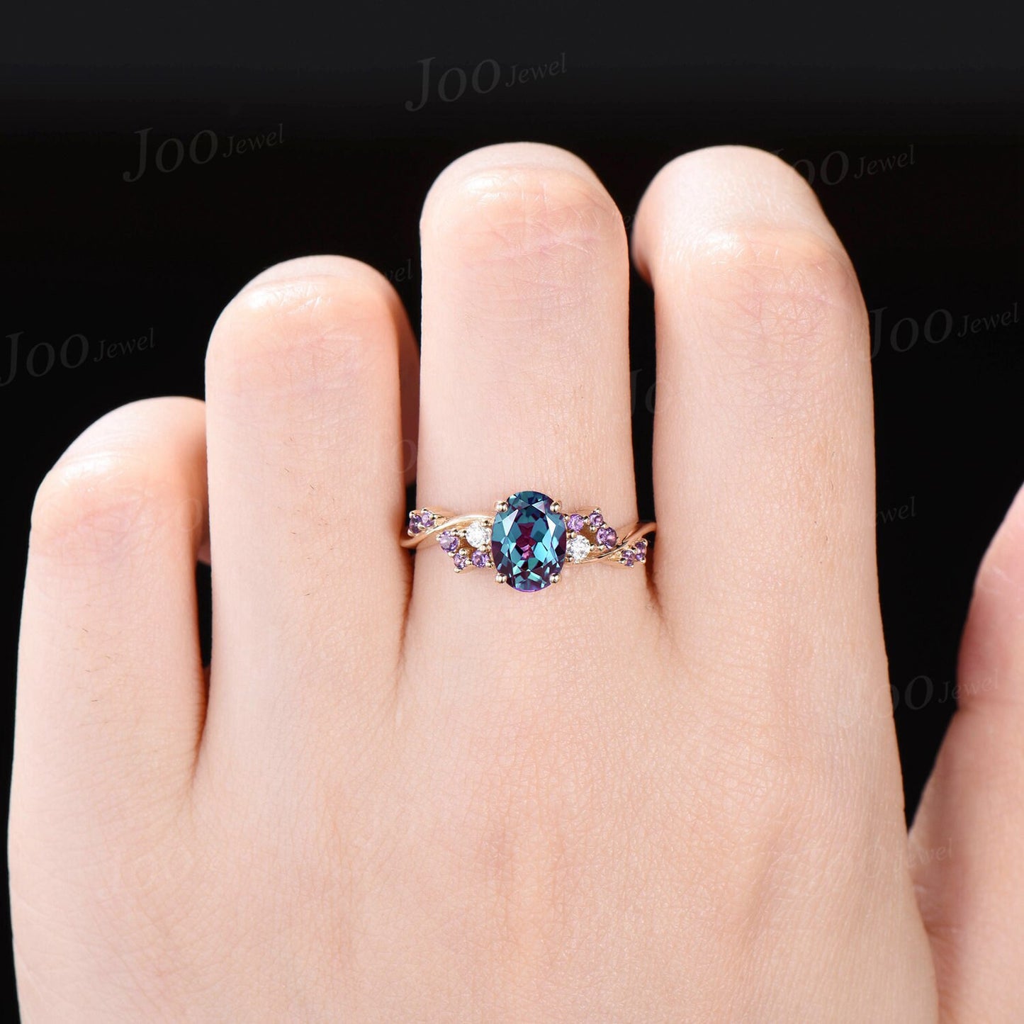 1.5ct Oval Color-Change Alexandrite Engagement Ring Cluster Moissanite Amethyst Twist Wedding Ring June Birthstone Promise Ring Gift Women