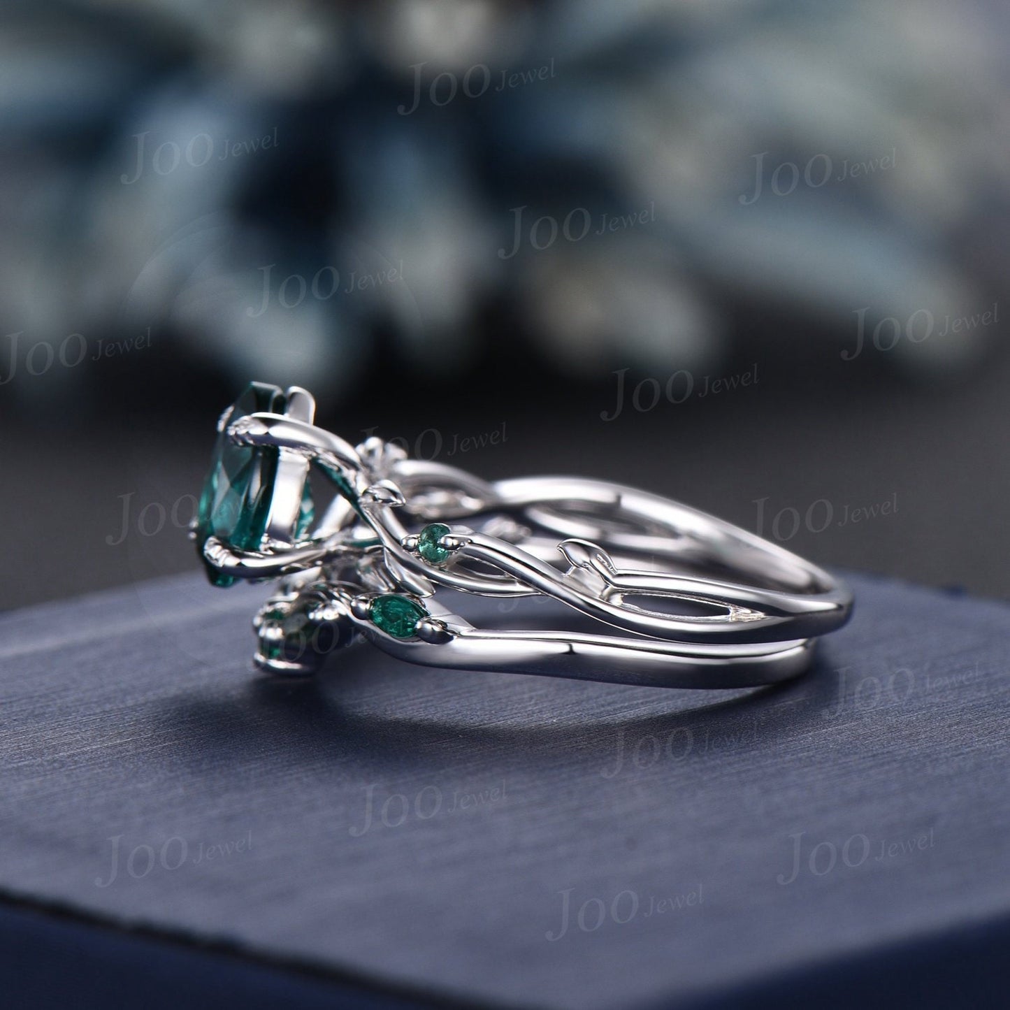Nature Inspired Pear Shaped Green Emerald Engagement Ring Set 1.25ct Twig Branch Vine Emerald Moss Agate Wedding Band Teardrop Emerald Ring