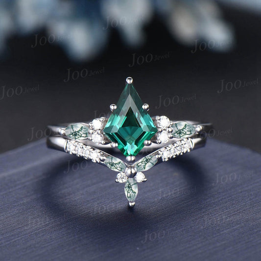 Vintage 1CT Kite Cut Green Emerald Engagement Ring Set 14K White Gold Marquise Moss Agate Moissanite Ring Women Unique Emerald Wedding Ring