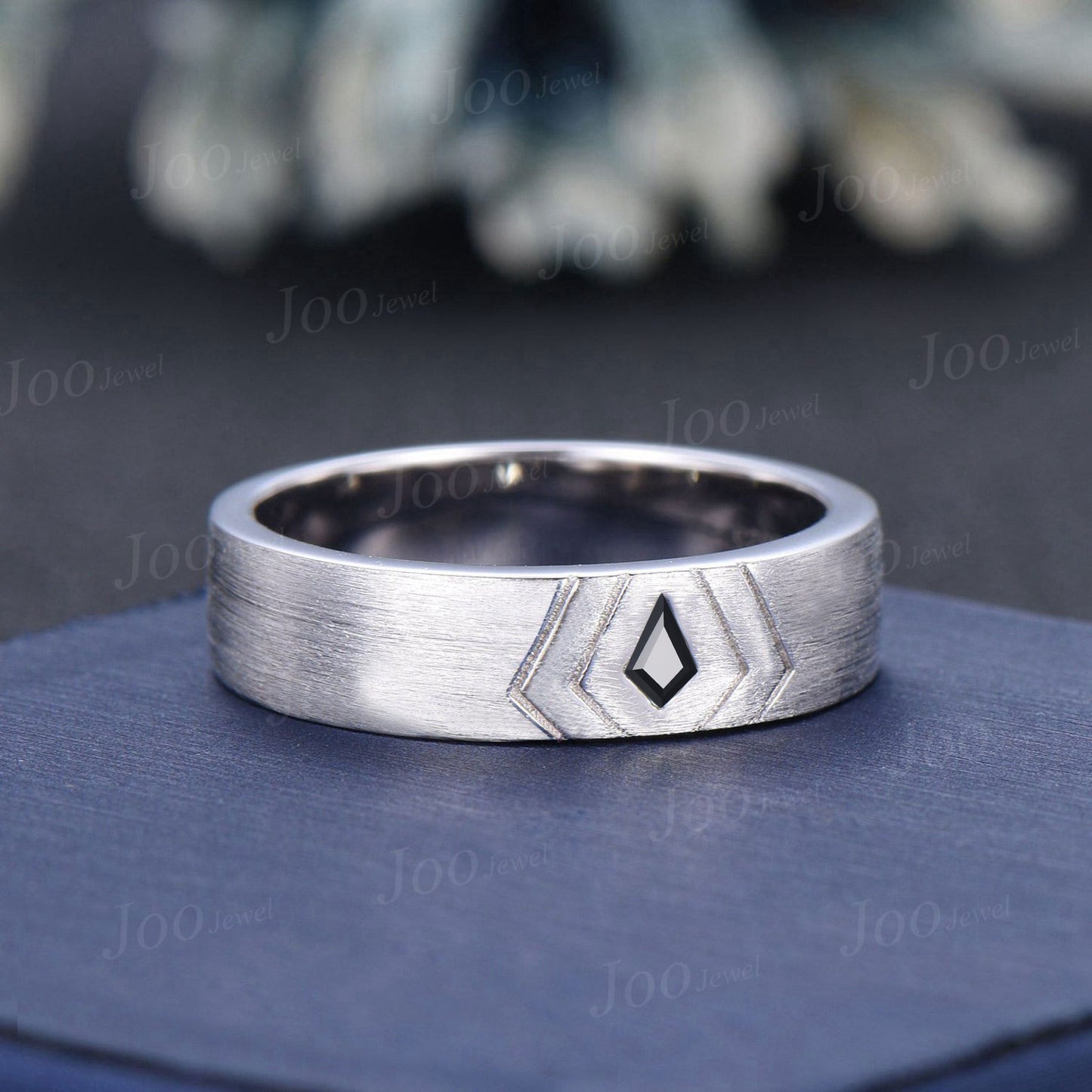 Men's Black Spinel Wedding Band Kite Black Onyx Men Band Brushed Finished Band Sterling Silver Gothic Vintage Male Marriage Ring for Fiancé