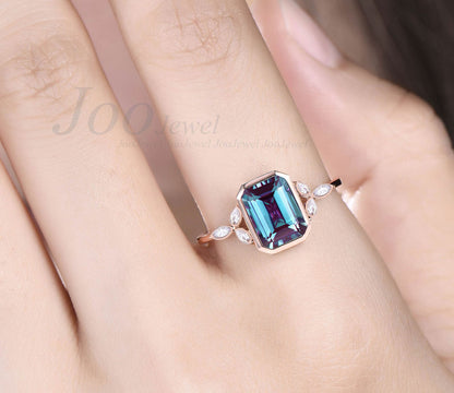 Bezel Set Engagement Ring 14K Rose Gold Emerald Cut Color-Change Alexandrite Ring June Birthstone Gift Unique Vintage Proposal Ring Women