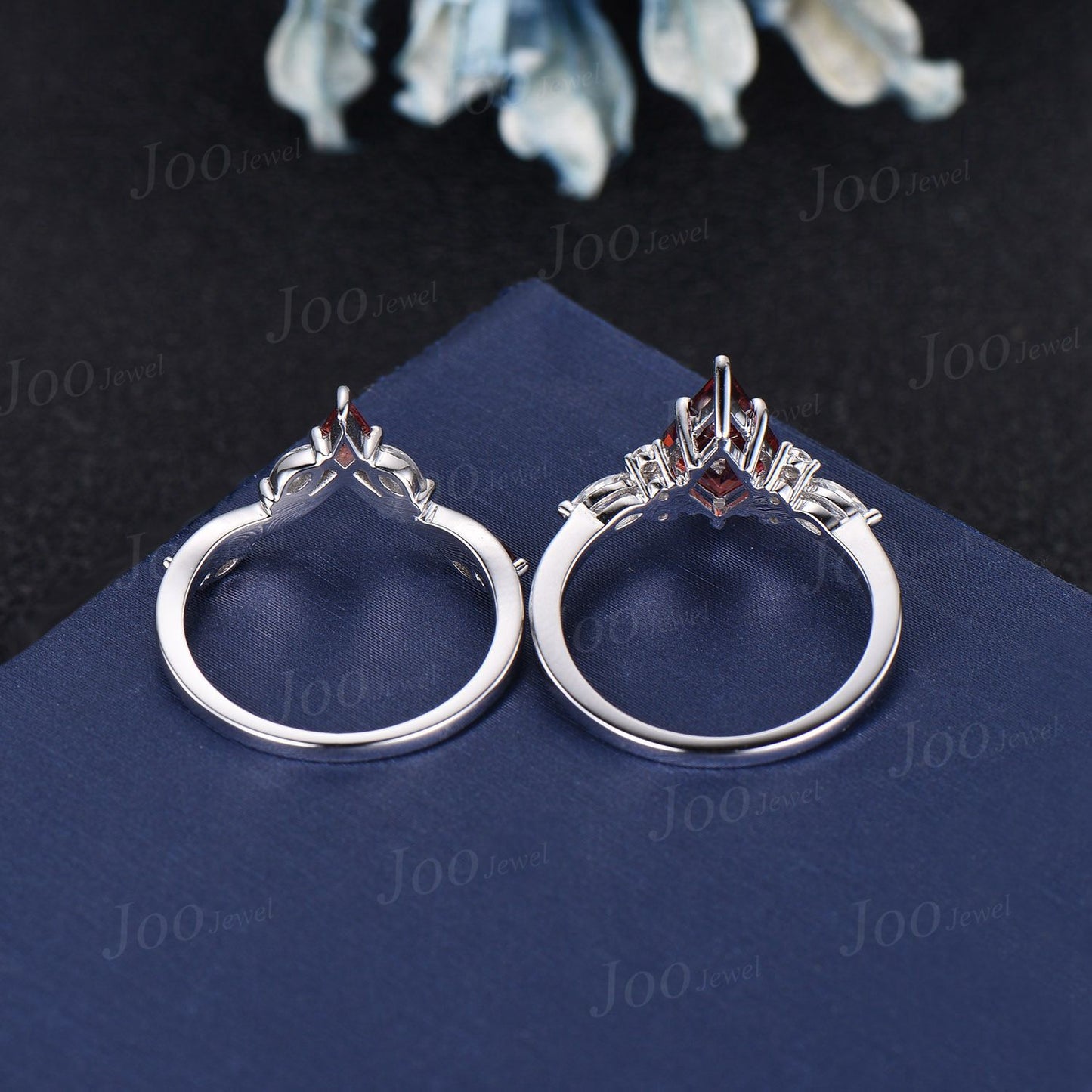 Natural Garnet Moissanite Engagement Ring Set Red Gemstone Kite Ring Set 10K Rose Gold January Birthstone Wedding Ring Vintage Promise Ring