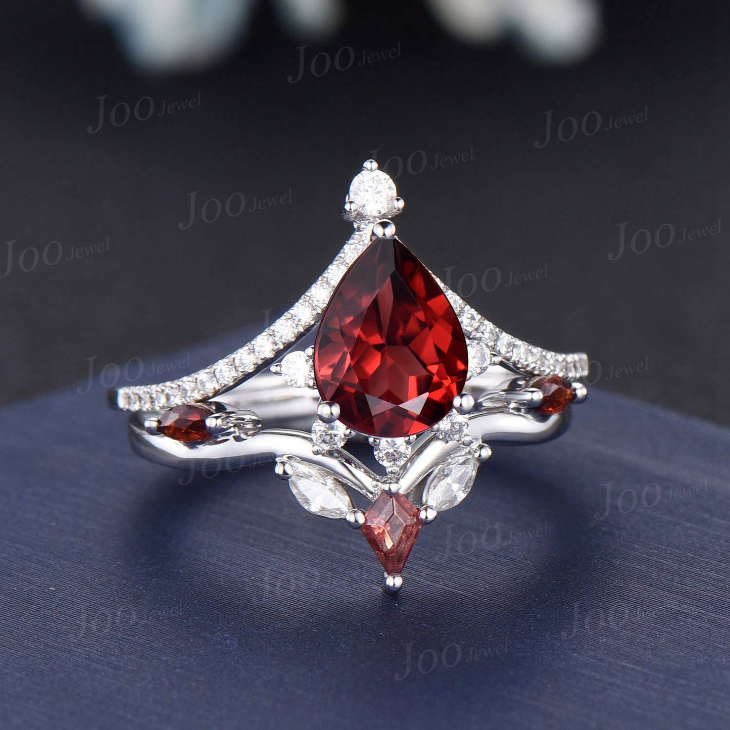Pear Shaped Natural Red Garnet Ring Set Tiara Bridal Set Moissanite Kite Garnet Jewelry January Birthstone Wedding Ring Unique Proposal Gift