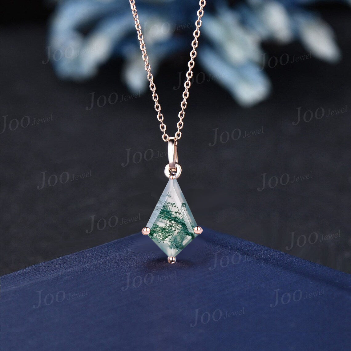 1.5ct Natural Green Moss Agate Drop Necklace Vintage Kite Green Gemstone Pendant 14K Rose Gold Unique Kite Solitaire Bridal Necklace Women