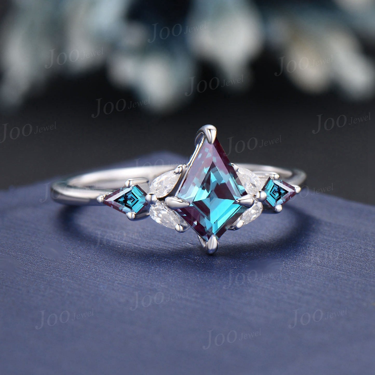 1ct Kite Color-Change Alexandrite Engagement Ring Cluster Pear Moissanite Wedding Ring June Birthstone Gemstone Jewelry Unique Promise Ring